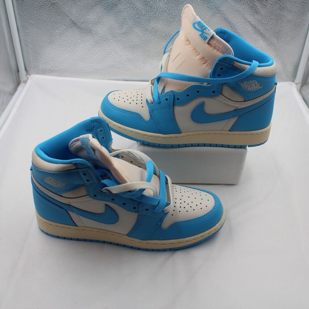 Air Jordan 1 Retro High OG UNC Reimagined Size 6Y Women 7.5 Sneaker Blue Sail